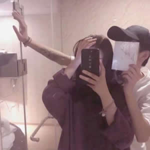 甜到跺脚！16组双人情侣头像 把热恋日常直接焊在头像里