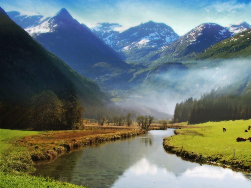 雪山脚下的河流风景，这套电脑壁纸太治愈了