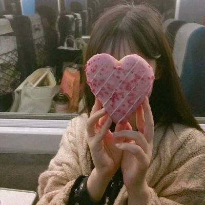 一男一女分开的高清潮款情侣头像 共26组
