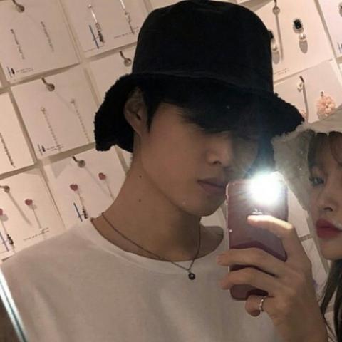 24组超带感潮酷情侣头像 高清一对两张直接用