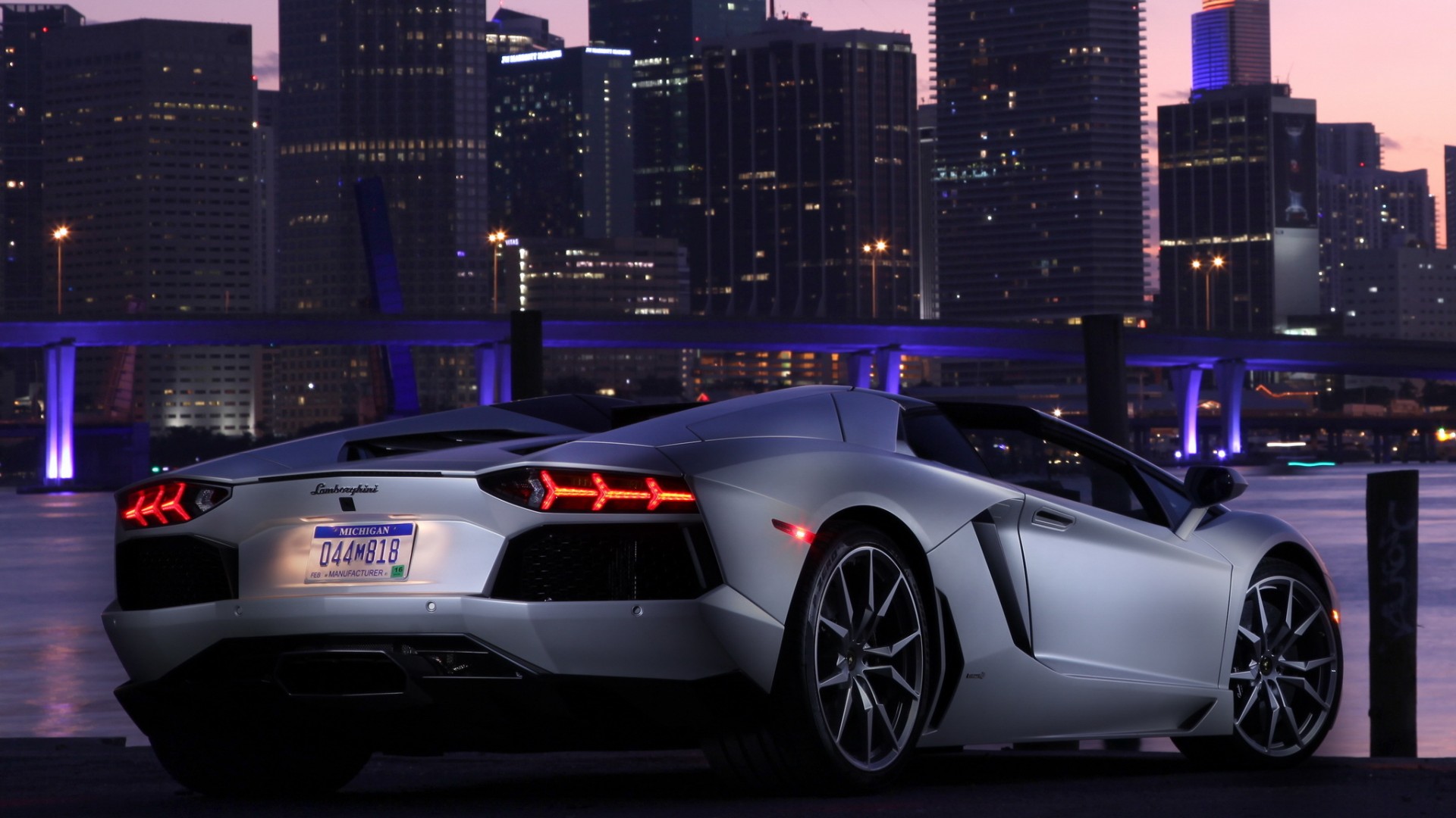 兰博基尼Aventador LP700-4敞篷跑车高清壁纸合集