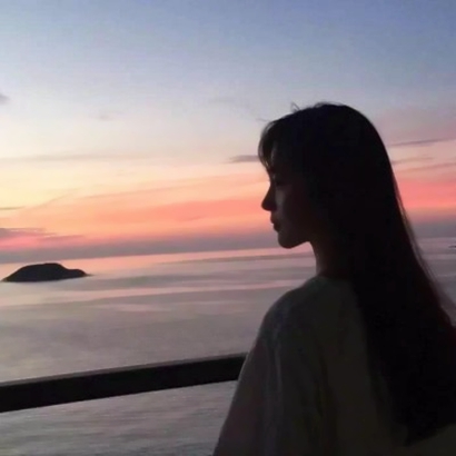 18张高清好看的一男一女唯美微信情侣头像