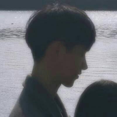 意境情头一对 14张高清氛围感情侣头像来啦