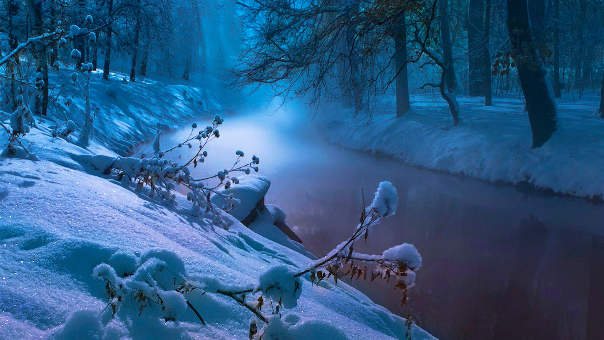 冬日溪流森林雪景壁纸 适配多尺寸电脑桌面