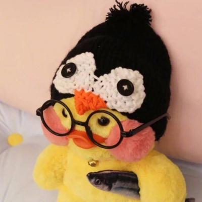 14张可爱玩偶风微信情侣头像 高清又流行