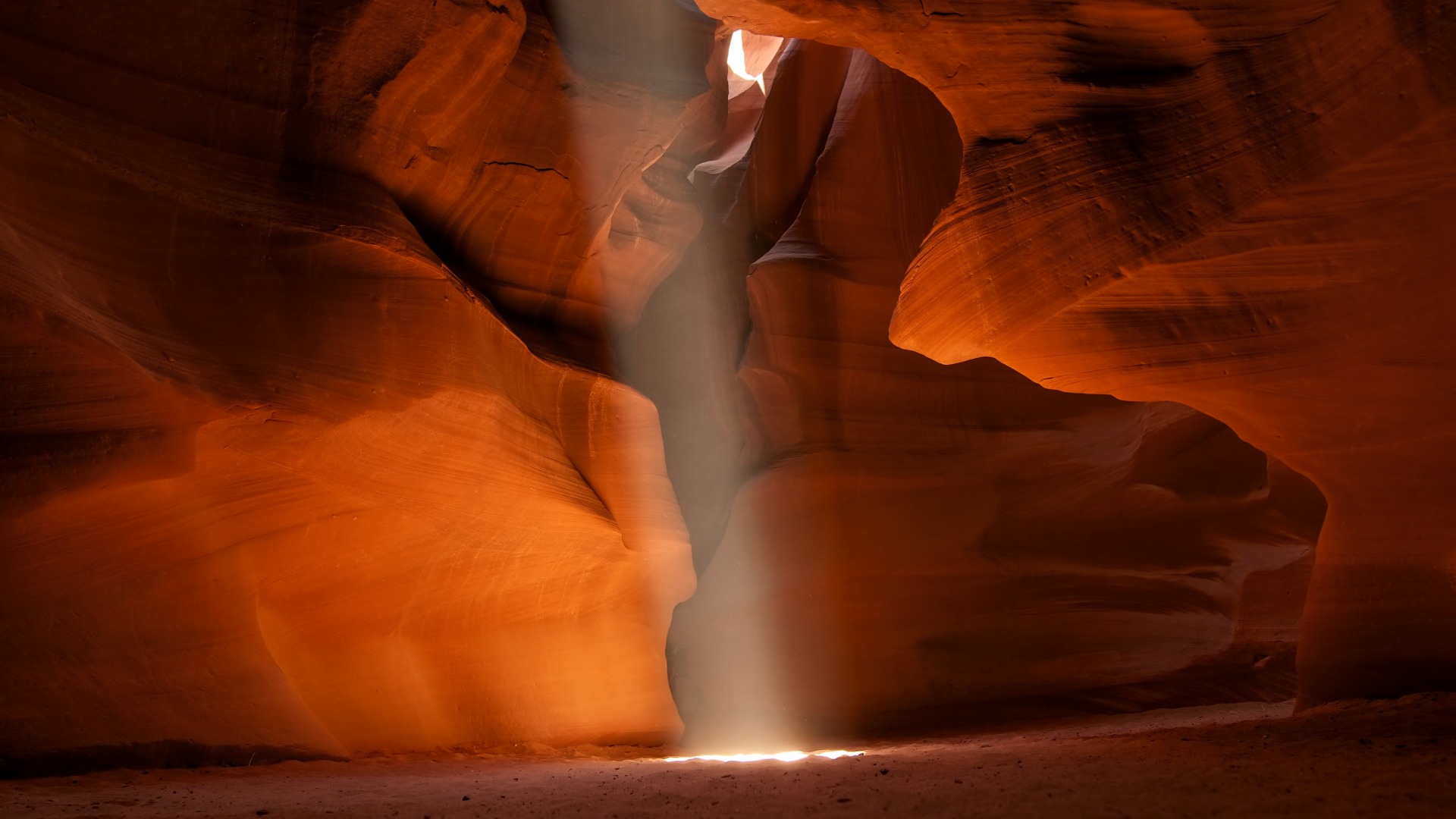 峡谷洞穴光影风景高清电脑壁纸推荐
