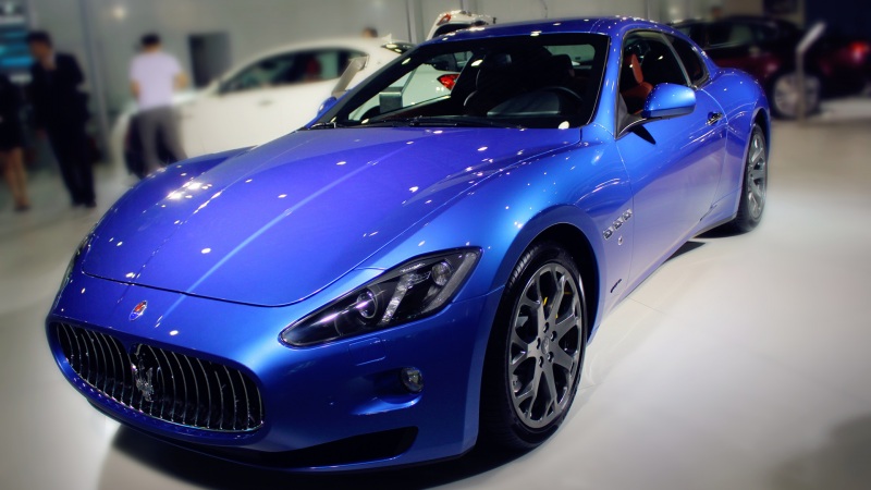 蓝色玛莎拉蒂电脑桌面壁纸｜多款高清汽车壁纸下载