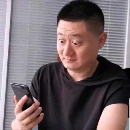 找来看手机的表情包？这里合集全安排上了