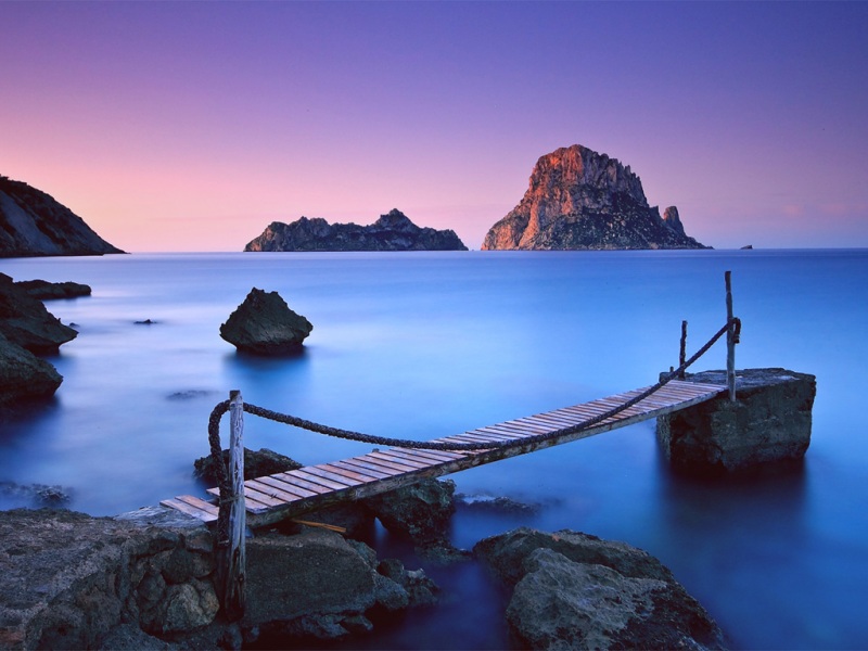 超美日落海景！带山和石桥的电脑桌面壁纸合集