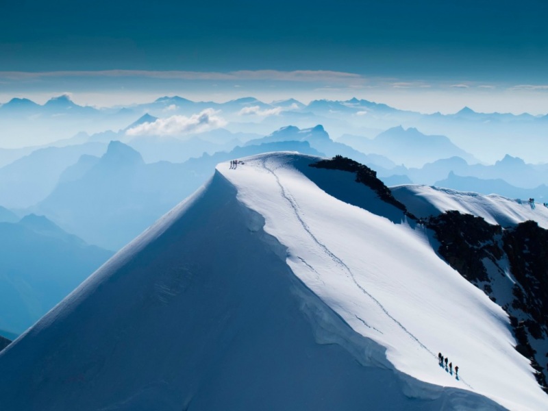 山顶积雪风景壁纸来了