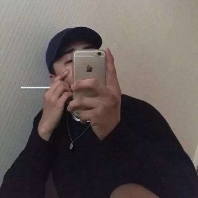 情侣手机控专属！一男一女高清情侣头像合集共26张