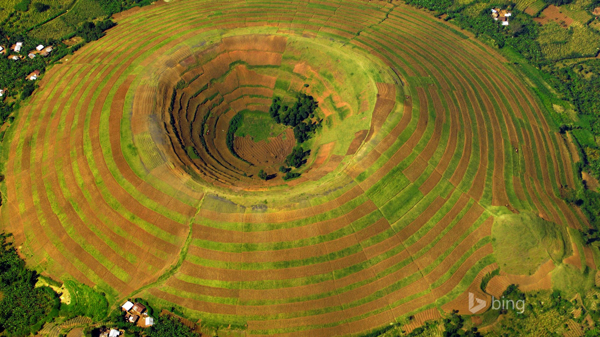 乌干达基索罗火山梯田 超适配电脑的动漫风壁纸来了