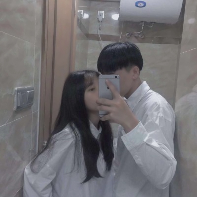 四张一组的情侣头像来啦！同系列高清图共24张