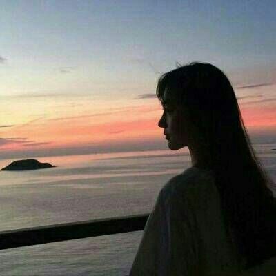 14组浪漫海边情侣头像 一男一女成对高清图