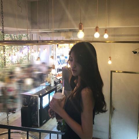 最新韩潮情侣头像合集 18张高清大图任你选