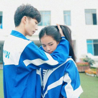 穿校服的学生情侣头像 22张清新纯爱情头一对两张