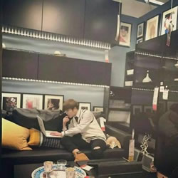 12张超治愈情侣背影头像 一男一女的氛围感拉满