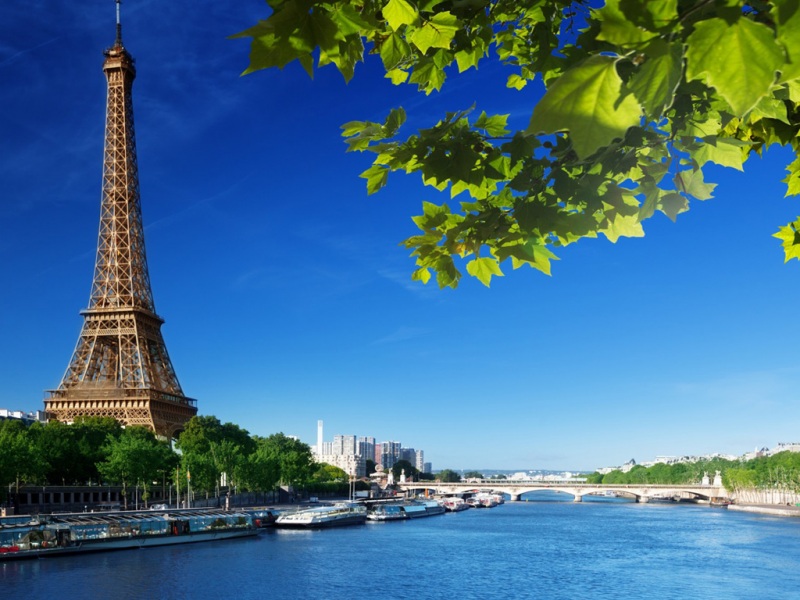巴黎城市风景宽屏电脑桌面动漫壁纸