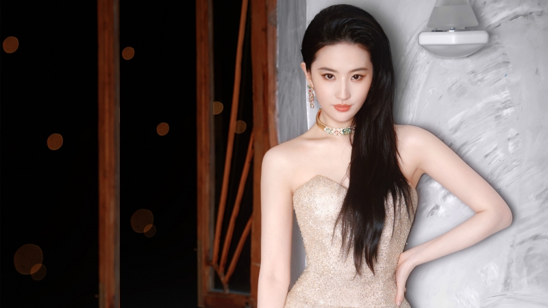 刘亦菲穿抹胸长裙的高清壁纸来啦