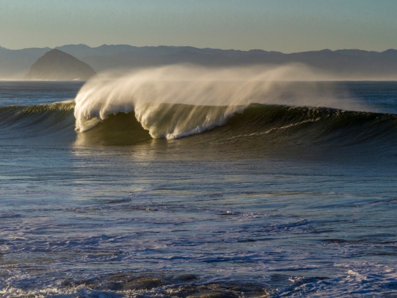 多款尺寸的山海海景电脑桌面壁纸推荐
