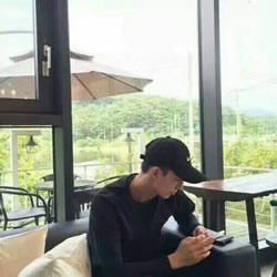 12张超治愈情侣背影头像 一男一女的氛围感拉满