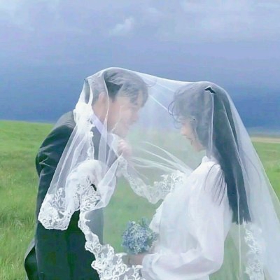 婚纱情侣头像一对两张 高清好看的穿婚纱情侣头像合集