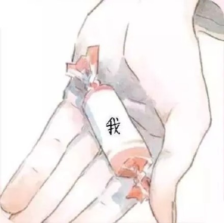 分享一组手握大白兔奶糖的聊天表情包