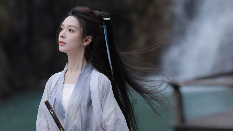 陈瑶长发古风造型高清电脑壁纸分享