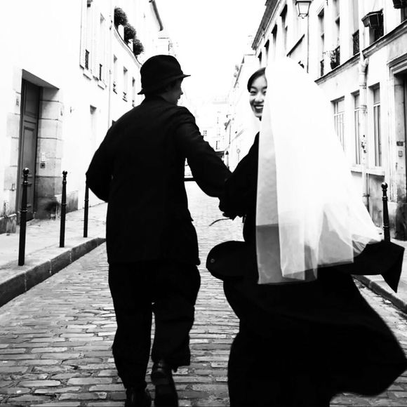 16张好看又流行的黑白微信情侣头像合集