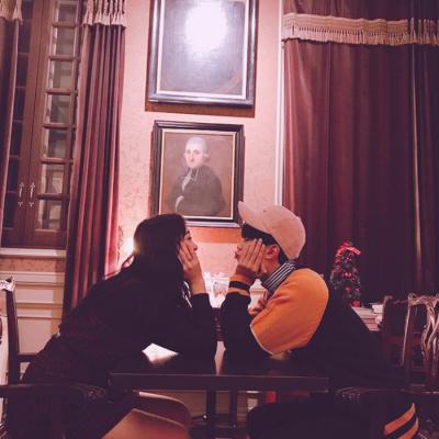 真人情侣秀恩爱头像！一左一右高清甜系图共18张