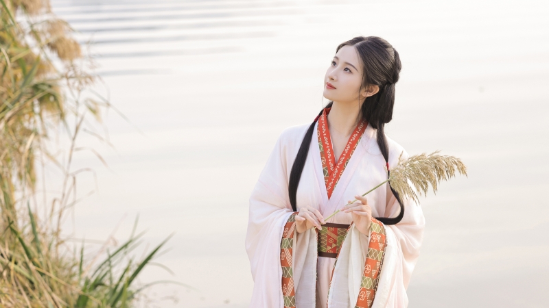 清新湖面古风美人高清电脑壁纸推荐