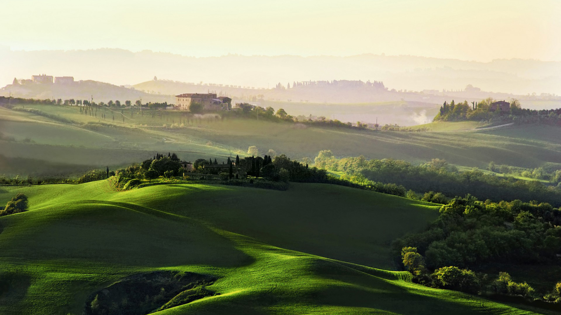 山丘田野木屋绿草地 这套电脑壁纸氛围感拉满
