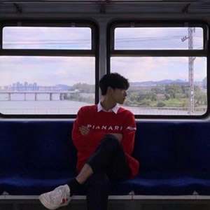 小清新款一男一女情侣头像合集，共22张可供挑选使用。