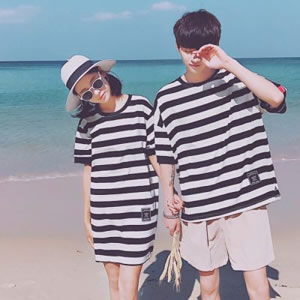 12组双人牵手背影情侣头像 一对两张高清图