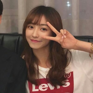 一男一女分开的可爱情侣头像 12张高清好看的情头合集