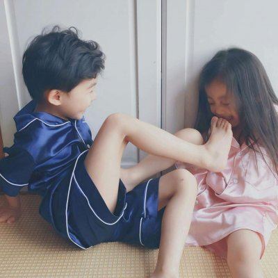 24组超萌小孩情侣头像 高清好看的一对萌娃情头