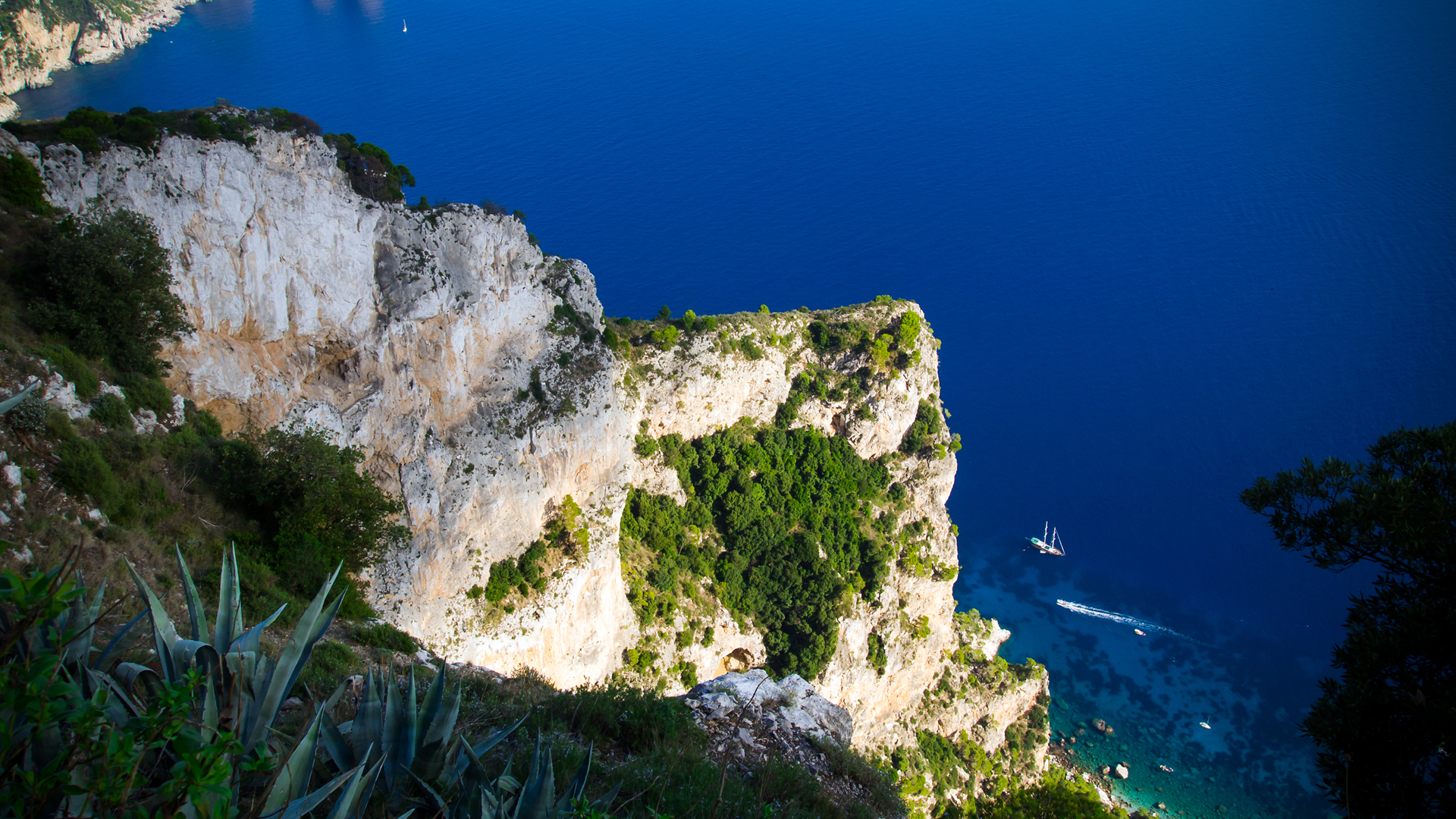 卡普里岛风景电脑动漫壁纸上新 多款高清分辨率可选
