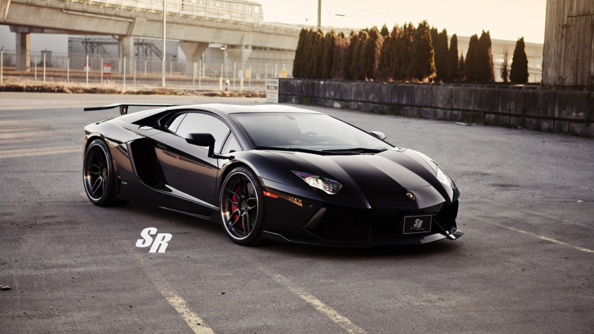 黑色改装兰博基尼Aventador Sr桌面壁纸来了