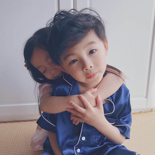 21张超萌韩国萌娃情侣头像 高清可爱款直接存