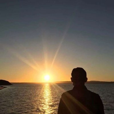 16组高清一男一女唯美QQ情头 好看的情侣头像合集