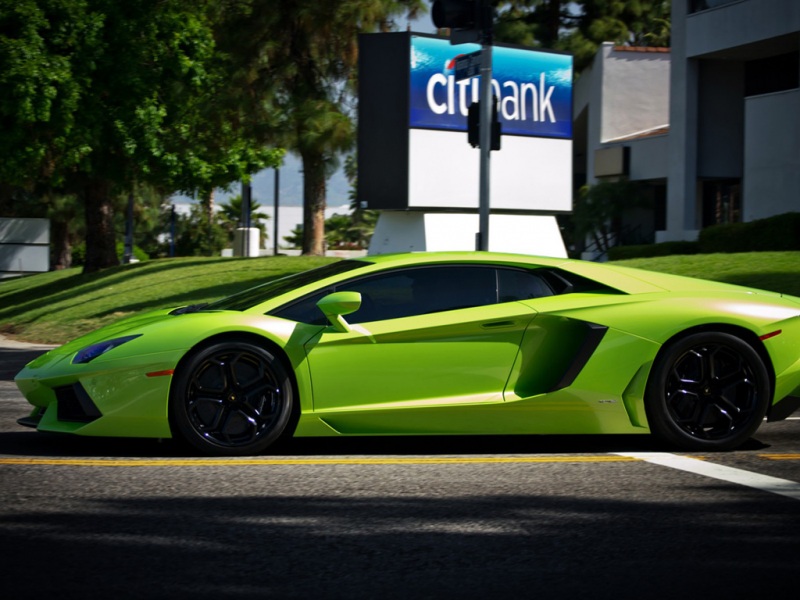 超帅绿色兰博基尼电脑壁纸！高清版直接存