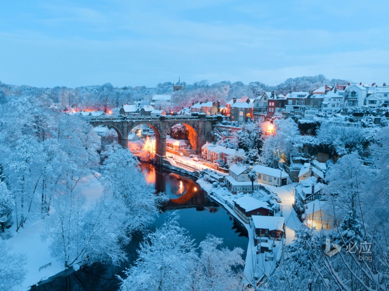 英格兰纳尔斯伯勒冬日雪镇壁纸