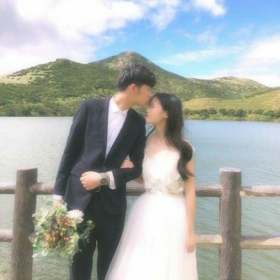 婚纱情侣头像一对两张 高清好看的穿婚纱情侣头像合集