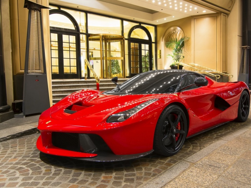 红色法拉利Laferrari高清跑车壁纸下载