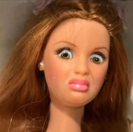 聊天斗图新选择：震惊的芭比表情包合集