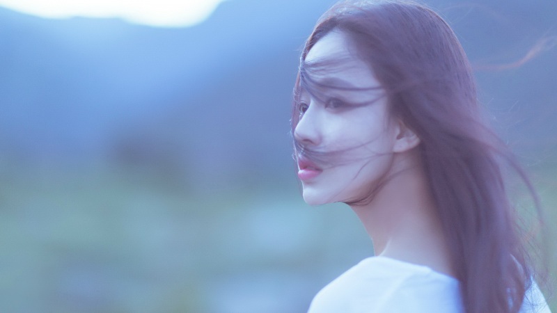 温心唯美写真电脑壁纸 高清美女桌面图分享