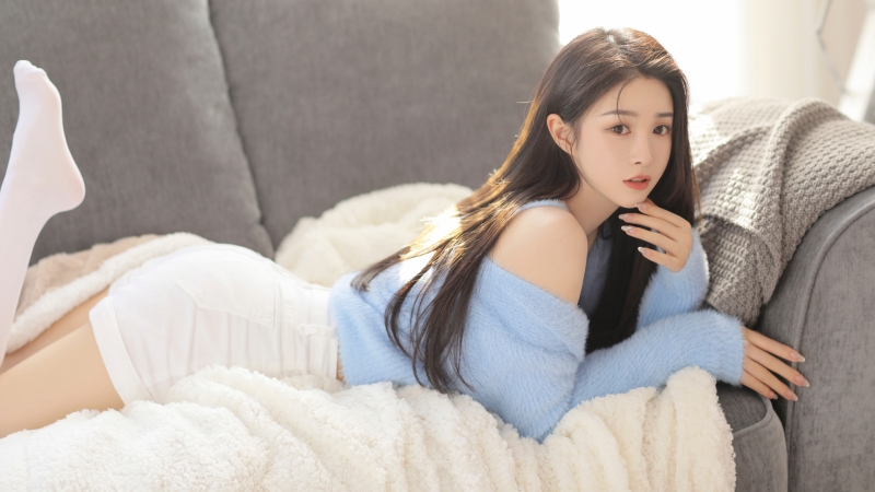 居家氛围感美女高清壁纸合集 适配多尺寸电脑屏幕