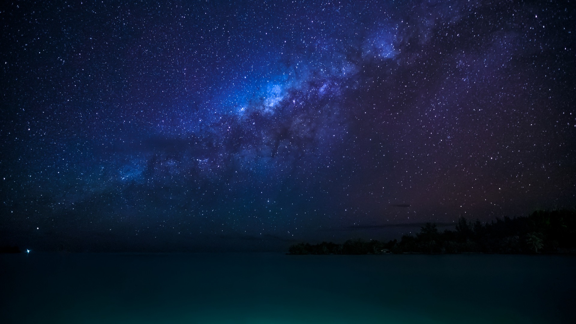法属波利尼西亚深夜海岸星空壁纸下载指南