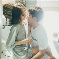 超甜接吻情侣头像合集！24组真人亲吻情头安排上了