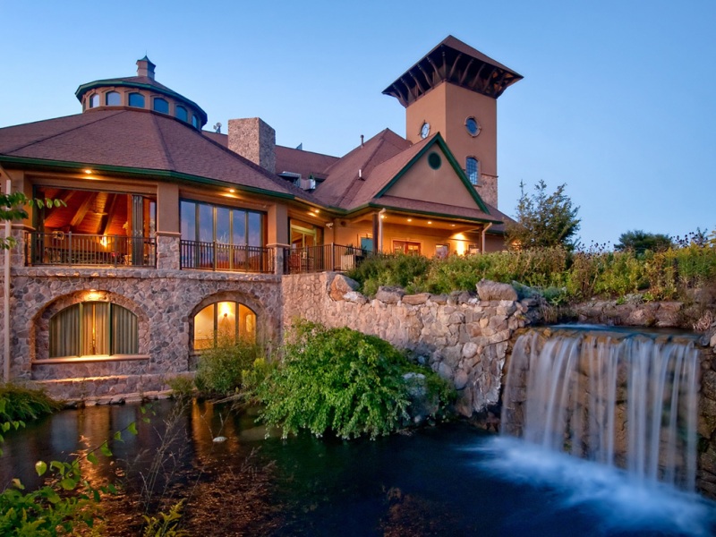 别墅池塘风景电脑动漫桌面壁纸分享